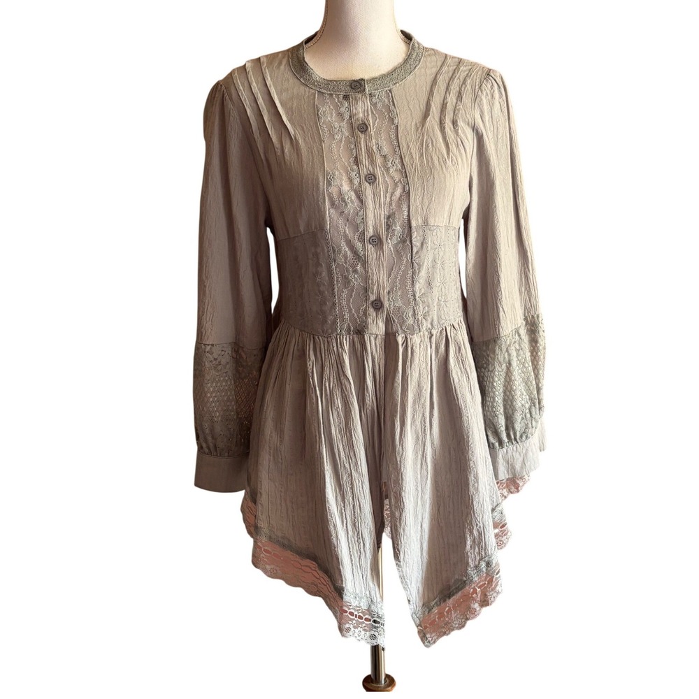 POL Clothing Lace Embroidered Tunic Top Sage Green Small Boho Romantic Feminine